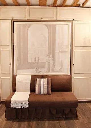 Apartment Studio Ormesson Paris